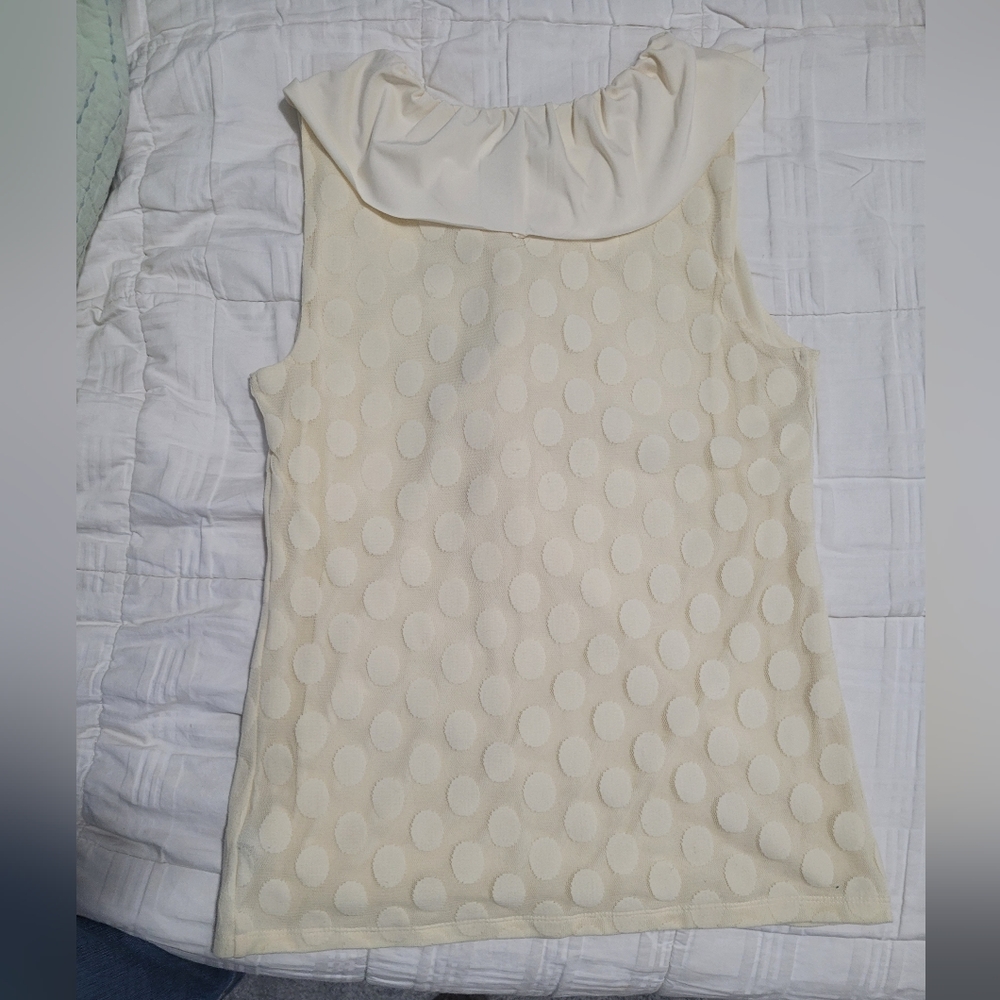 Style & Co  Women's  Size Small  Sleeveless  Top  Collared   V- neck  Ivory - Picture 2 of 2